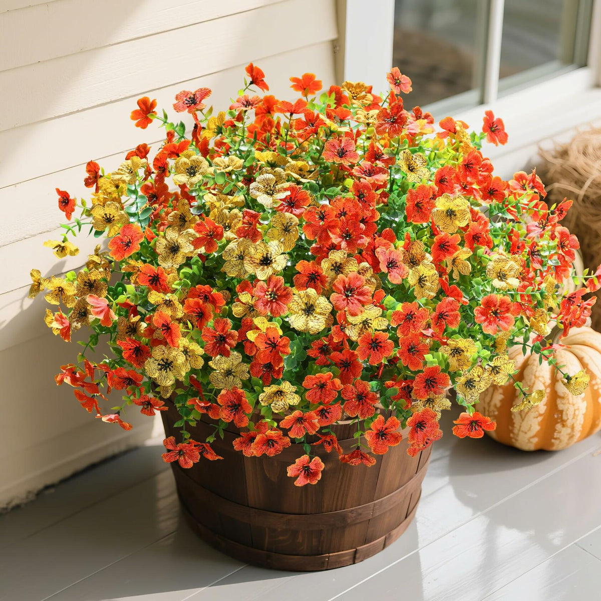 Florisso - Crisantemos artificiales de otoño para decoración exterior, color naranja y amarillo, 12 ramos