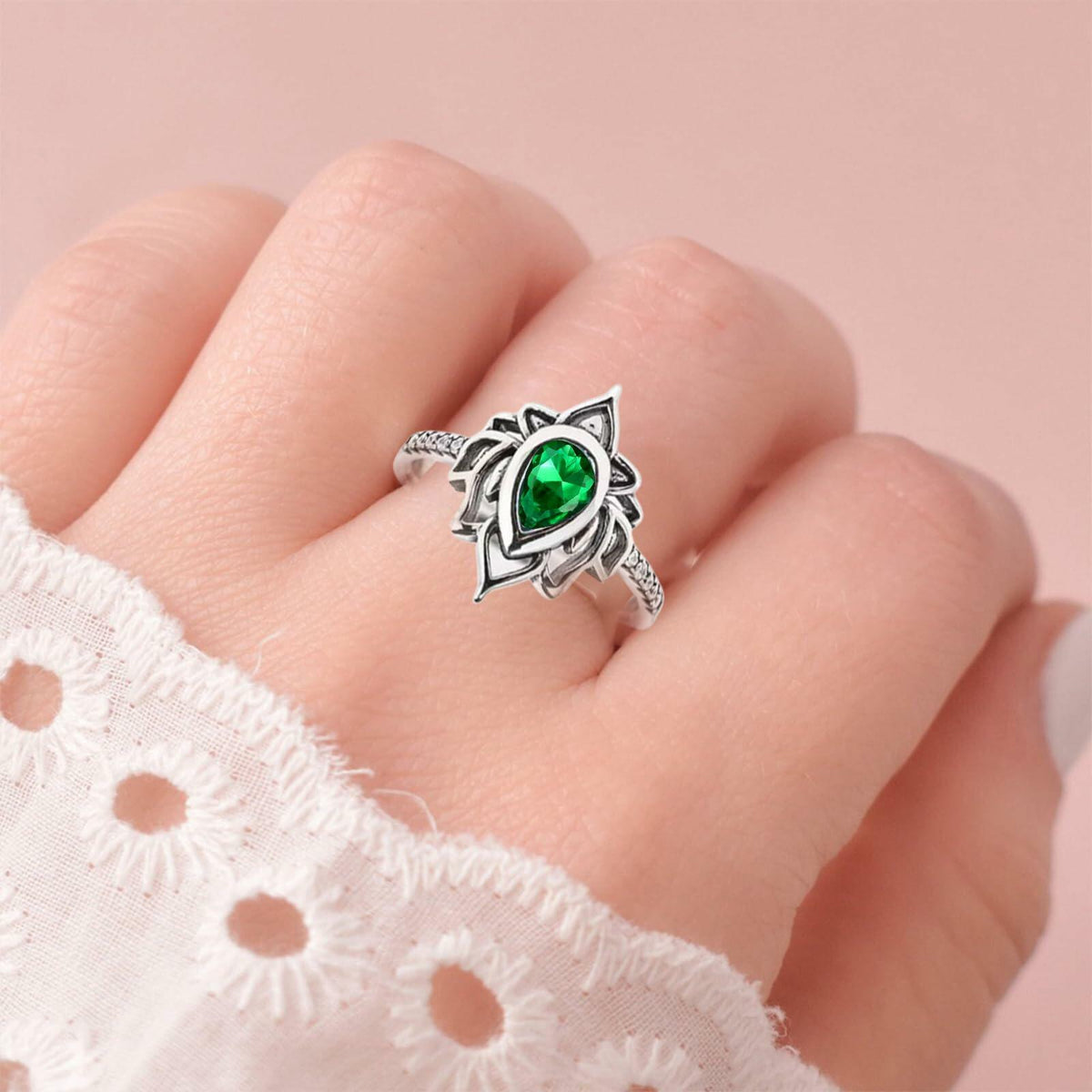 Anillo inspirador XMTYQ de plata S925 con flor de loto y circonita, color plata