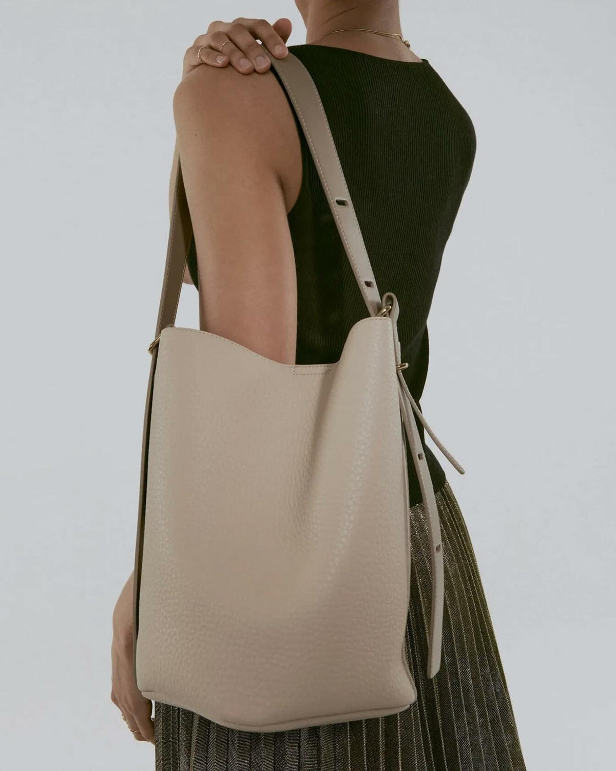 Bolso de mano elegante para mujer con asa superior y correa desmontable, color albaricoque