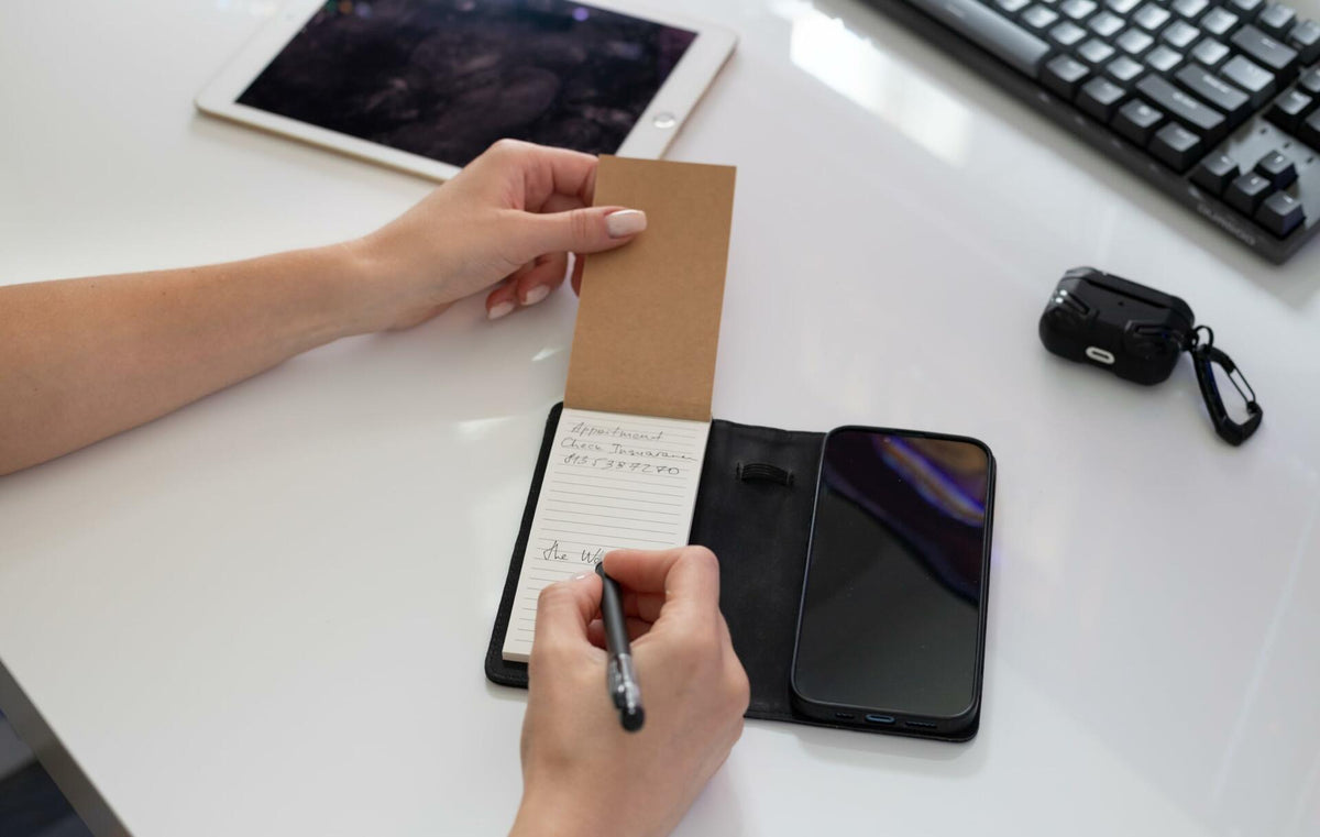 Funda tipo billetera para iPhone 13 Pro MOJO-HOME con bloc de notas y bolígrafo, color negro