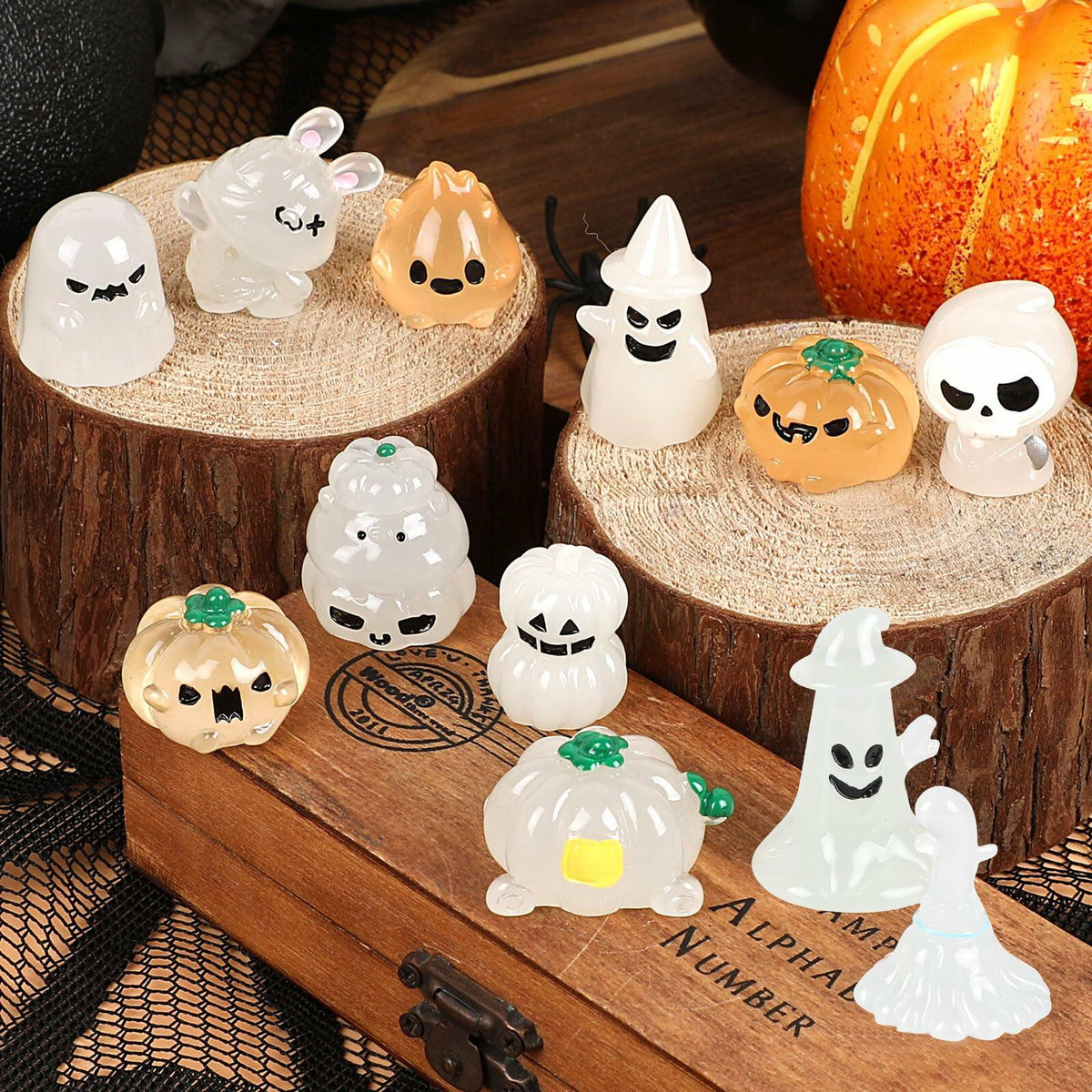 CCINEE 12 figuras luminosas de Halloween de minilápida, calabaza y fantasma de resina