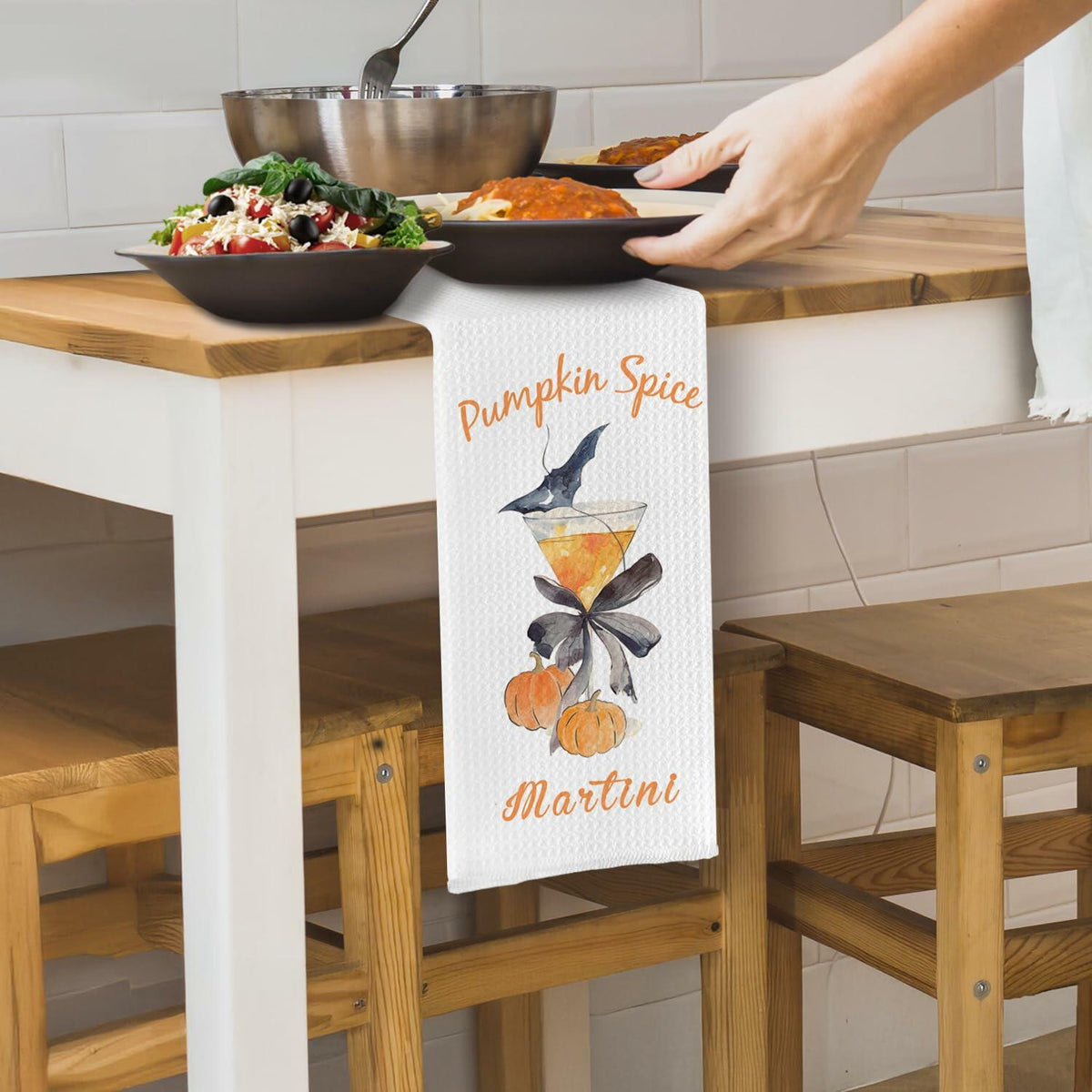 Paños de cocina de poliéster para Halloween con diseño de martini de calabaza de SereneHanctuary, 16x24 pulgadas
