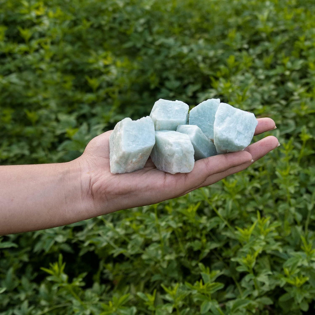 Cristales de amatista en bruto 1/2 lb, piedras pequeñas moradas para pulir, reiki y meditación