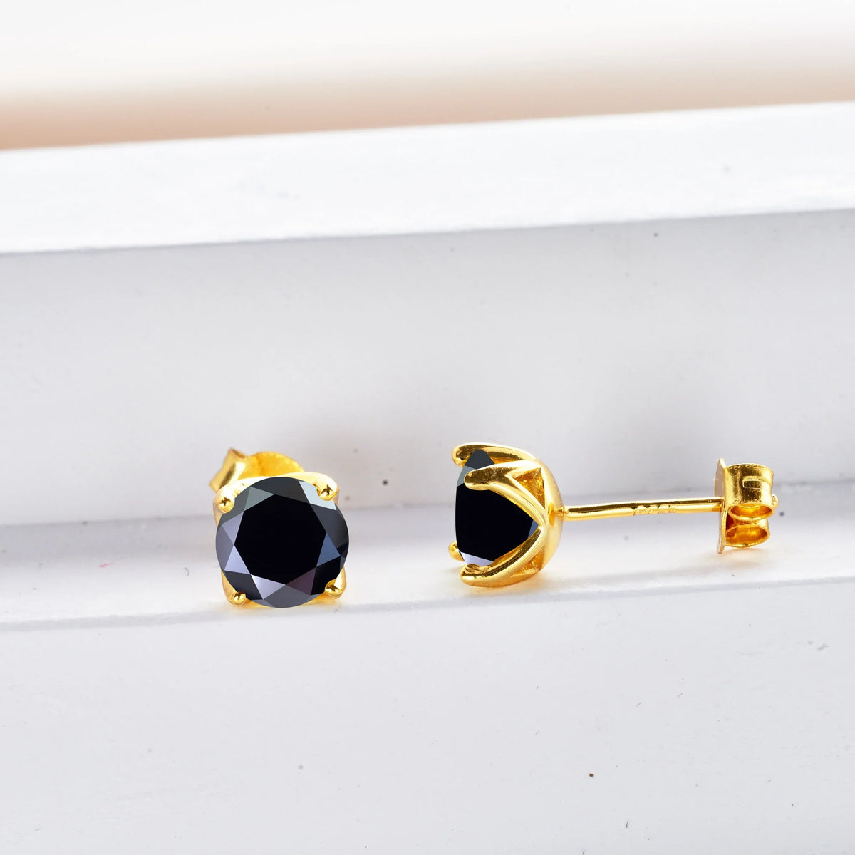 VVS D Moissanite Stud Earrings 925 Sterling Silver 18K Gold Plated Wedding
