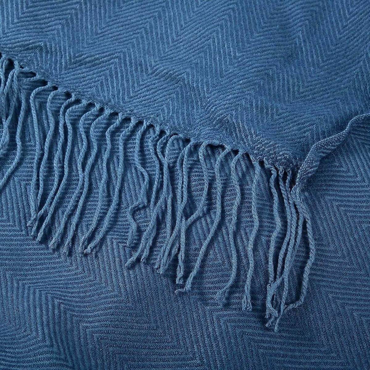 Wisley Home 100% Acrylic Chevron Pattern Throw